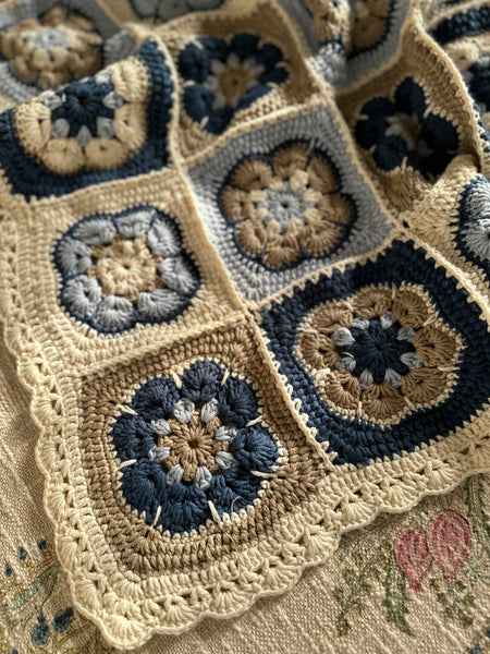 October on sale Granny Afghan -- FREE SHIPPING!