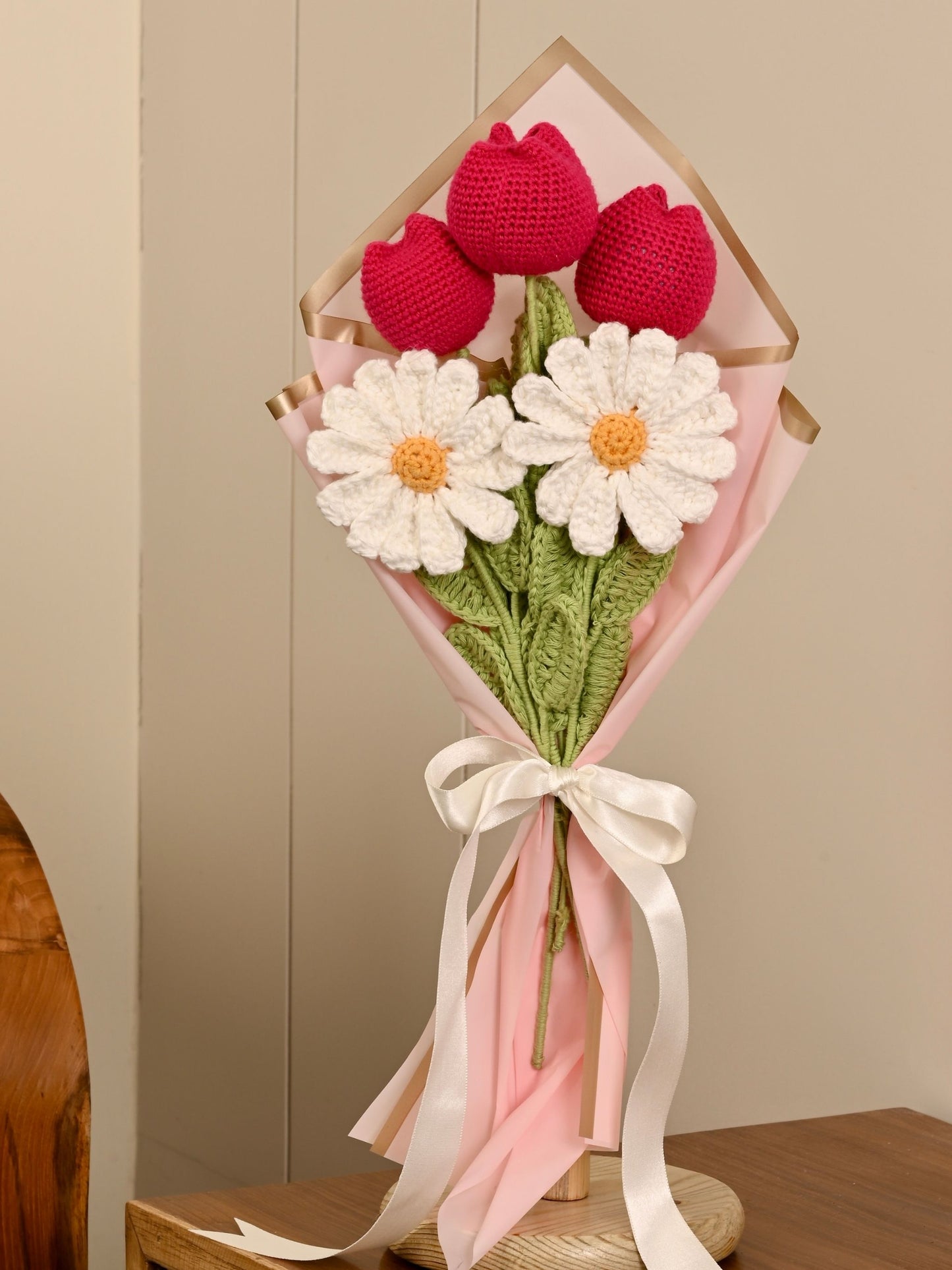 Forever tulips and daisies