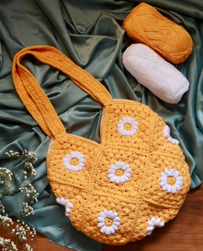 Crochet Daisy Tote Bag