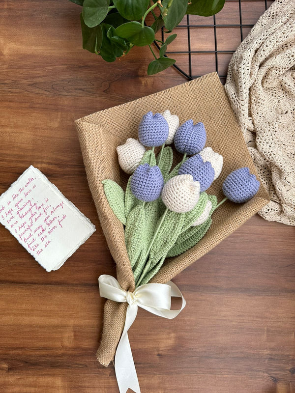 Crochet Tulip Bouquet of 10: Blue and Off White